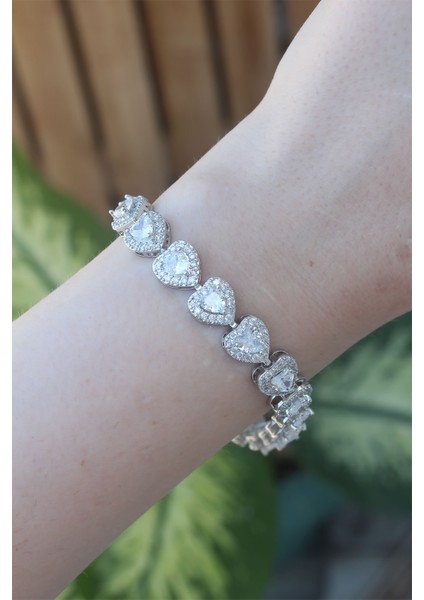 Vip Seri Pirinç Zirkon Taşlı Gümüş Renk Kalp Model Bileklik - Lisinya fiyatları