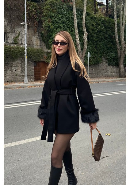 Siyah Kaşe Kumaş Kolu Kürk Detaylı Kaban - 1026 fiyatları