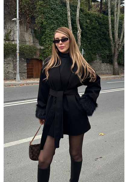 Siyah Kaşe Kumaş Kolu Kürk Detaylı Kaban - 1026 modelleri