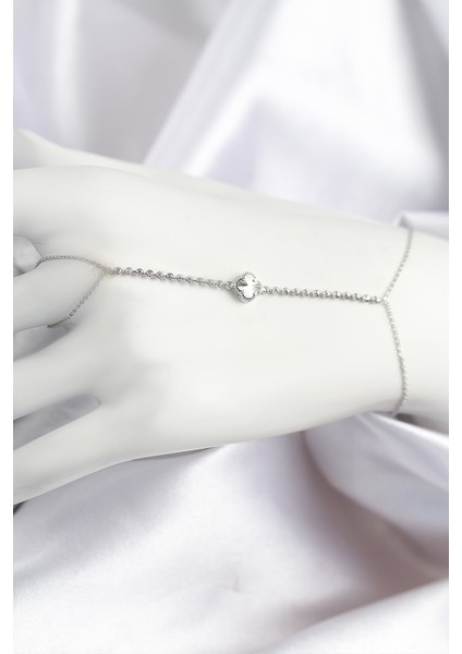 Pirinç Zirkon Taşlı Yonca Model Gümüş Renk Şahmeran - Lisinya