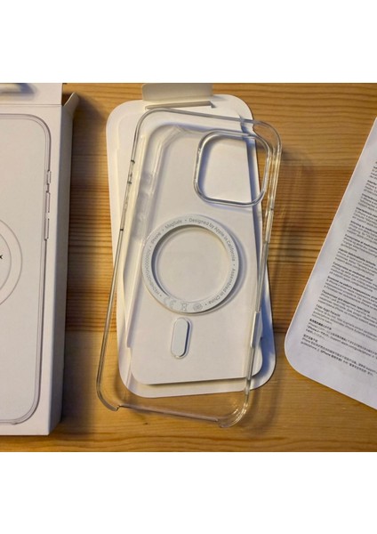 Apple iPhone 16 Pro Max Magsafe Animasyonlu Sararmaz Kutulu Mika Şeffaf Kılıf modelleri