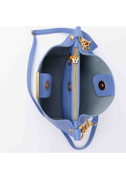 “kadın Açık Mavi Omuz ve El Çantası – Zincir Detaylı, Suni Deri, Günlük ve Şık Model” fiyatları