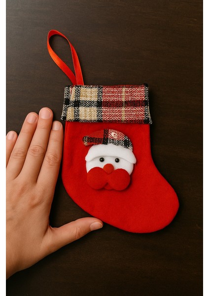 Yeni Yıl Temalı Kırmızı Keçe Noel Çorabı - Şömine Süsü ve Dekoratif Santa Hediye Çorabı fiyatları