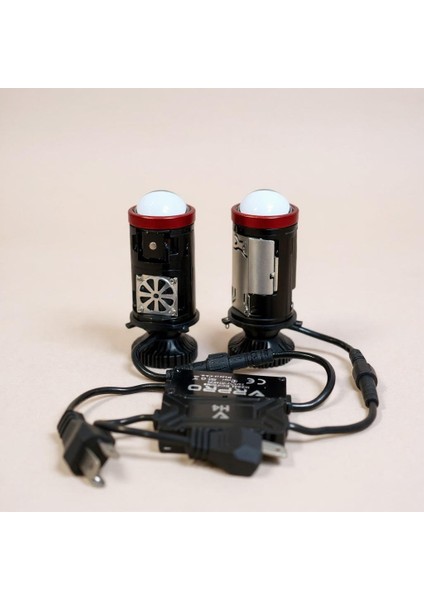 H4 Mercekli LED Zenon Prime 60W Güç 23.000 Lümen LED Zenon Şimşek Etkili 12-24V Uzun Ömürlü Güçlü Çizgisel Odak modelleri