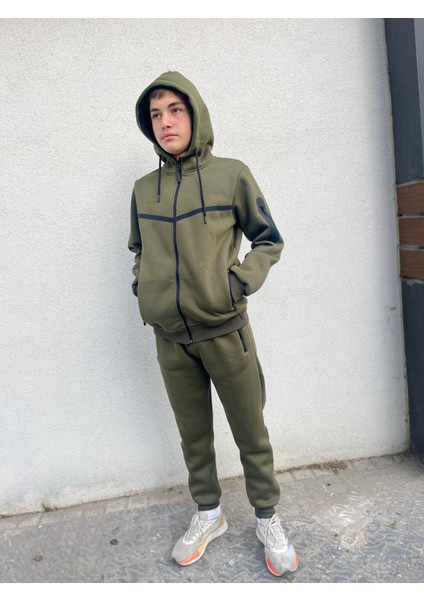 Erkek Çocuk Alt-Üst Eşofman Takımı