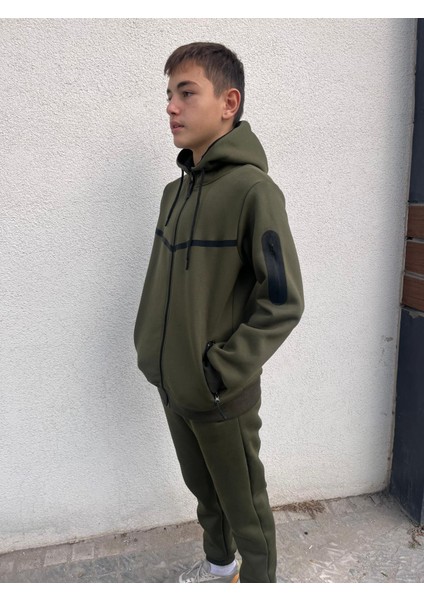 Erkek Çocuk Alt-Üst Eşofman Takımı fiyatları