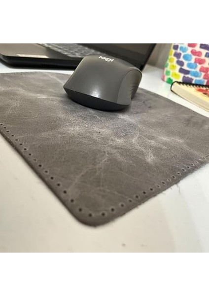 Bilgisayar Kullanıcıları Için 20X20CM Ebatlarında, ÖMÜRLÜK,%100 Hakiki Deri, Mousepad (Gri) fiyatları