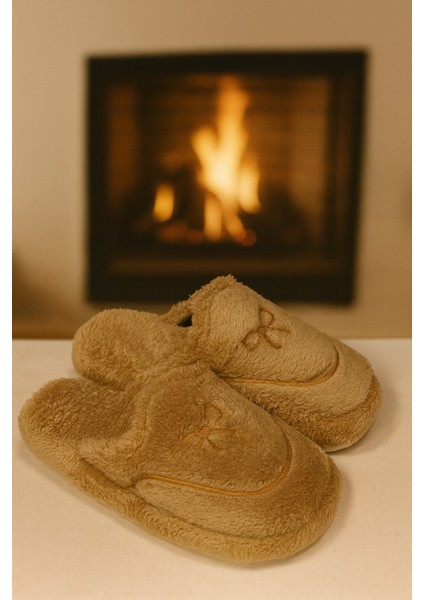 Amore Kapalı Kadın Ev Terliği Günlük Rahat Kışlık Terlik fiyatları