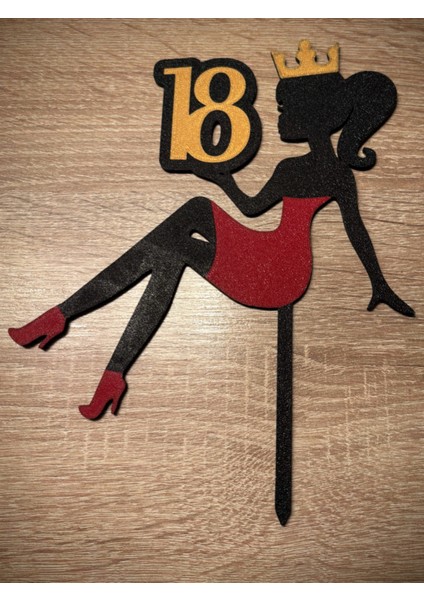 18 Yaş Pasta Süsü