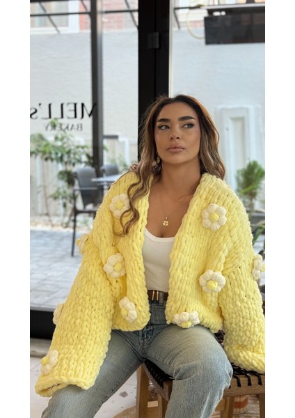 Pinterest Çiçek Detaylı Yumoş Puffy Ceket fiyatları