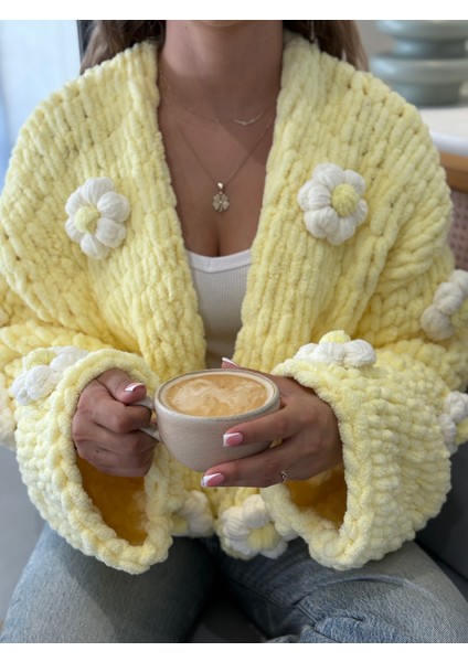 Pinterest Çiçek Detaylı Yumoş Puffy Ceket fırsatları