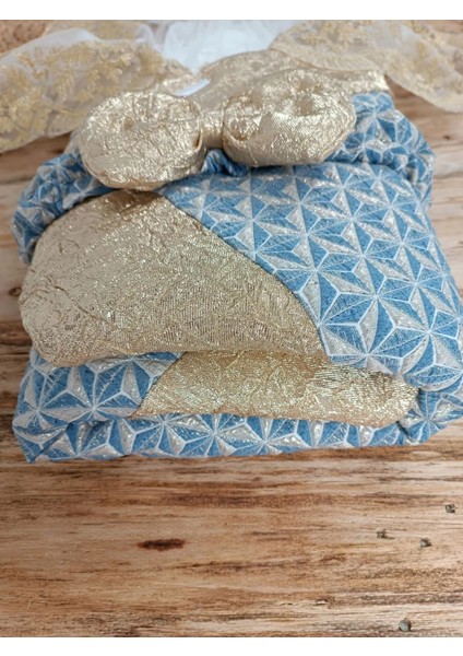 Yenidoğan Piramit Desenli Güpür Işlemeli Bebek Battaniyesi Kundak Gold modelleri