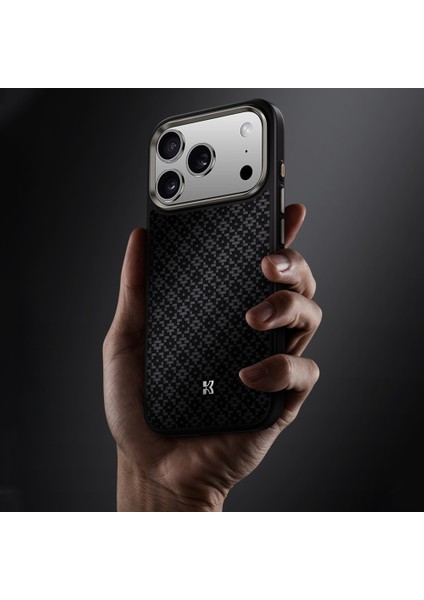 iPhone 17 Pro Uyumlu Kılıf M-Safe Şarj Özellikli Benks Armorpro Armorgrid Serisi Kevlar Kapak Siyah