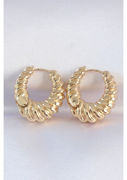 Pirinç Gold Renk Tırtık Detay Bombeli Halka Küpe - Lisinya