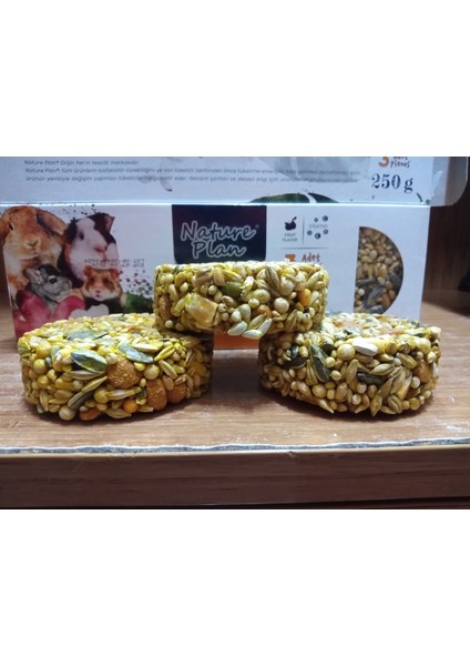 Kemirgenler Için Kuru Yonca 300 Gram+Atomix Kemirgen Kraker 3 Adet 250 Gram fırsatları