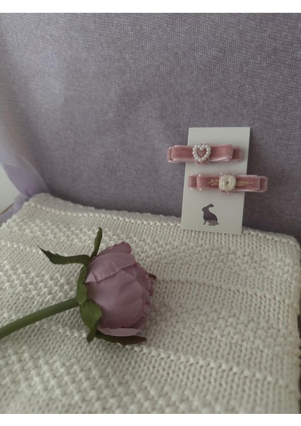 Hoşgeldin Bebek Yenidoğan Hediye Kutusu Triko Örgü Battaniye Kıyafet Takımı Seti Ekru Fiyonklu modelleri