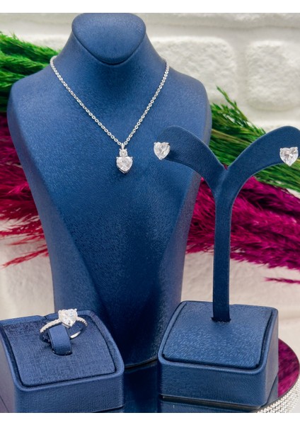 925 Ayar Gümüş Kalpli Zirkon Taşlı 3’lü Zarif Kadın Takı Seti