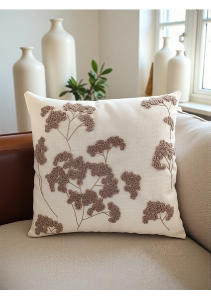 Çiçek Desenli Punch Nakışlı Kırlent Kılıfı