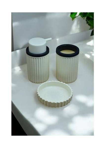 Parça Sert Plastik Seti/sıvı Sabunluk, Diş Fırçalık ve Katı Sabunluk-Krem fiyatları