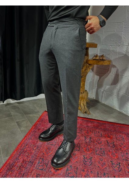 Özel Tasarım Kemer Detaylı Yün Kumaş Pantalon fırsatları