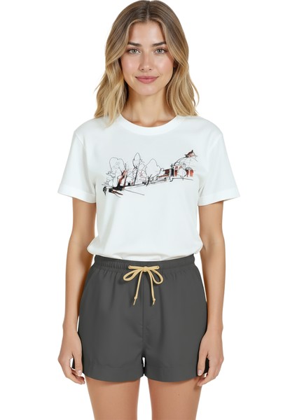 Kadın Beyaz Relaxed Fit %100 Pamuk Tişört – Minimal Park Eskiz ve Pavilion Illüstrasyonu