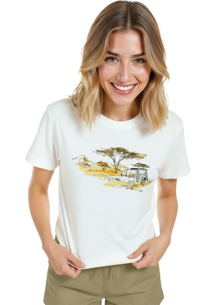 Kadın Beyaz Relaxed Fit %100 Pamuk Tişört – Savana Jeep Suluboya Baskılı modelleri