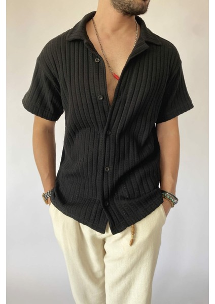 Jakarlı Pamuklu Oversize Triko Örgü Kısa Kollu Siyah Gömlek fırsatları