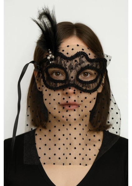 Siyah Renk Siyah Puantiyeli Duvaklı Incili Parti Maskesi