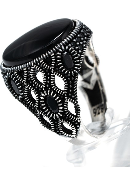 Siyah Oniks Taşlı 925 Ayar Gümüş Erkek Yüzük – Ihtişam, Güç ve Zarafetin Simgesi fırsatları