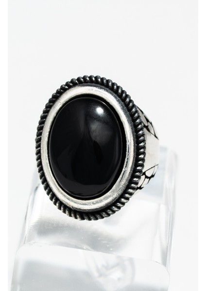 Oniks Taşlı 925 Ayar Gümüş Erkek Yüzük – Klasik Zarafet ve Güçlü Hatların Uyumu