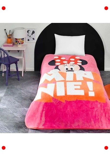 Sevilen Çizgi Karakterli Tek Kişilik Battaniye