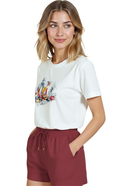 Kadın Beyaz Relaxed Fit %100 Pamuk Tişört – Soyut Şehir Manzarası & Mimari Eskiz Baskılı fiyatları
