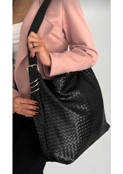 Büyük Boy Örgü Desen Yumuşak Deri Siyah Salaş El ve Omuz Çantası fırsatları