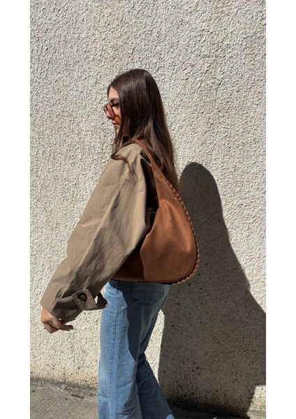 Hazel Geniş Hacimli Süet Omuz Çantası(En 51 Cm, Boy 30 Cm)