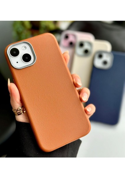 Go Aksesuar 13-14 - 15 Uyumlu Estetik Dokulu Deri Görünümlü Esnek Silikon Kılıf - Kahverengi