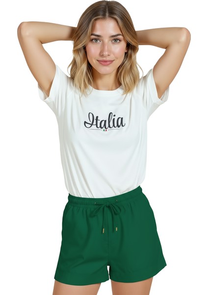 Kadın Beyaz Relaxed Fit %100 Pamuk Tişört – Italıa Script & Mini Bayrak Baskılı indirimleri