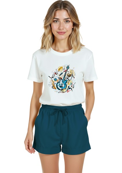 Kadın Beyaz Relaxed Fit %100 Pamuk Tişört – Soyut Gitar & Suluboya Müzik Baskılı