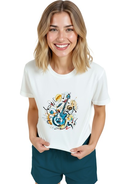 Kadın Beyaz Relaxed Fit %100 Pamuk Tişört – Soyut Gitar & Suluboya Müzik Baskılı modelleri