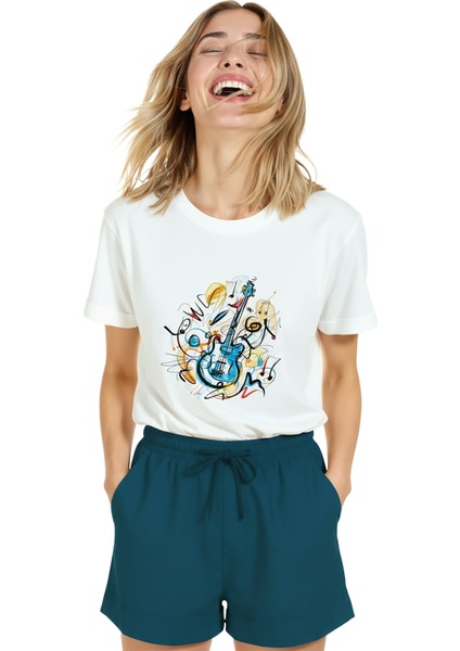 Kadın Beyaz Relaxed Fit %100 Pamuk Tişört – Soyut Gitar & Suluboya Müzik Baskılı indirimleri