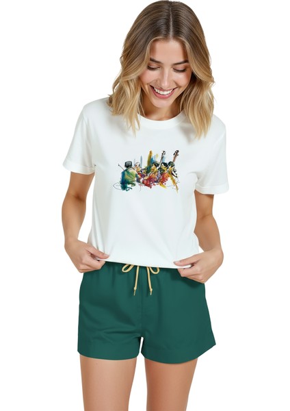 Kadın Beyaz Relaxed Fit %100 Pamuk Tişört – Caz Grubu & Sokak Müzisyeni Baskılı modelleri