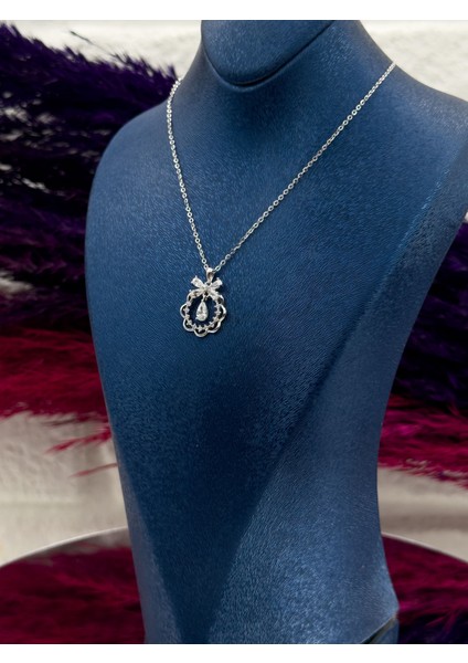 925 Ayar Gümüş Özel Tasarım Damla Kurdela Desenli Popüler Kadın Kolye fiyatları