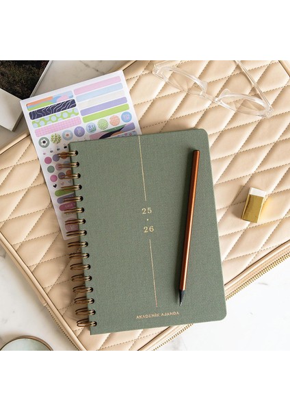 A5 Spiralli 16 Aylık Akademik Ajanda - Yeşil