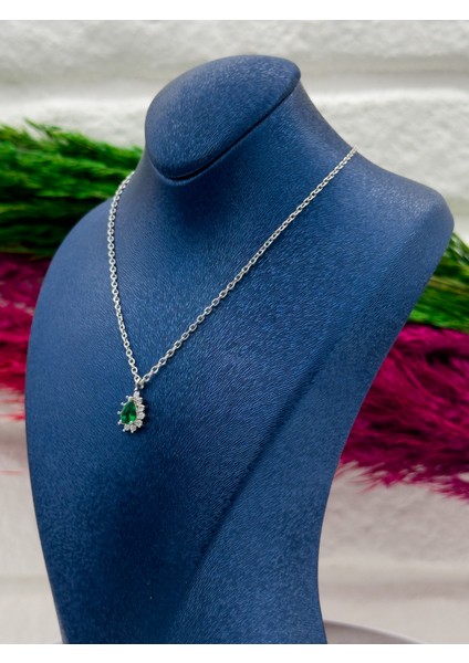 925 Ayar Gümüş Damla Zümrüt Taşlı Popüler Kadın Kolye modelleri