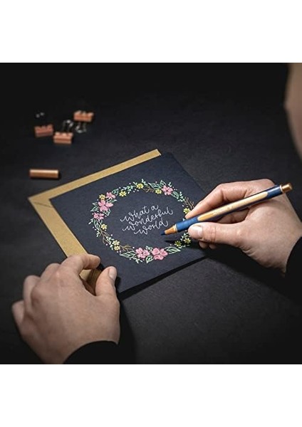 ML05011502 Metalik Tükenmez 8&apos;li Set (Çizgi Kalınlığı 0,4 Mm, Yüksek Metalik Mürekkep, Hızlı Kuruyan,%88 Biyo Bazlı Plastik Gövde) 8 Adet Çeşitli Renklerde fiyatları