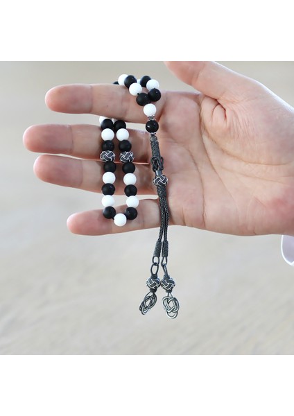 1000 Ayar Gümüş Kazaz Püsküllü Küre Kesim Siyah Beyaz Jade Ayyıldız Oniks Doğaltaş Taraftar Tesbih fırsatları