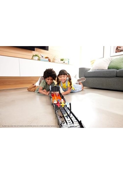 Racerverse Pist Seti Hot Racerverse Pist Seti, 2 Adet Metal Oyuncak Arabayla 3 Şeritli Yarış Pistine Dönüşen Araç HXN21 modelleri