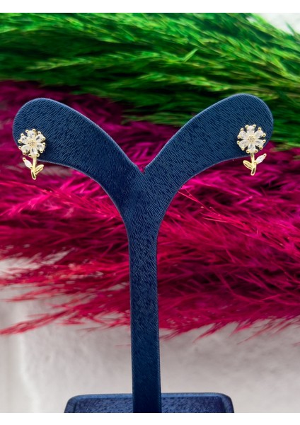 925 Ayar Gümüş Gold Renk Çiçek Modeli Zarif Kadın Küpe modelleri