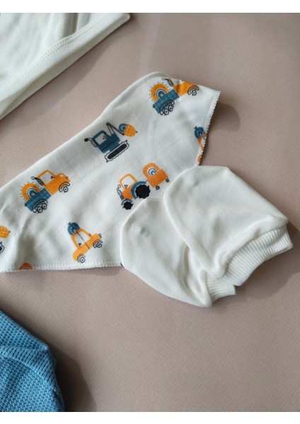 Nakışlı Traktör Desenli 5’li Erkek Bebek Hastane Çıkış Seti – %100 Pamuklu fırsatları