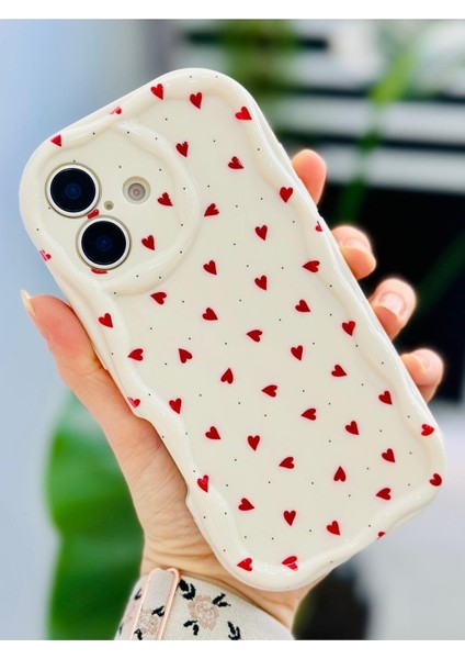 Go Aksesuar 16 ile Uyumlu Dalgalı Kırmızı Kalpler Tasarımlı Silikon Kılıf