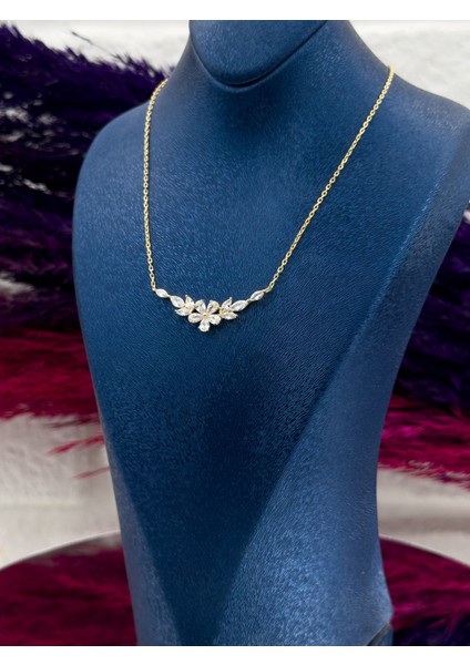 925 Ayar Gümüş Özel Tasarım Gold Renk Lotus Modeli Zarif Kadın Kolye fiyatları